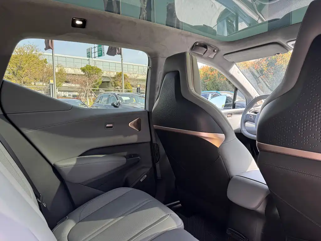 Zeekr Zeekr X 2025 Model Four-Seat Rear-Wheel Drive Magic Cube Edition 2024 - thumbnail 14
