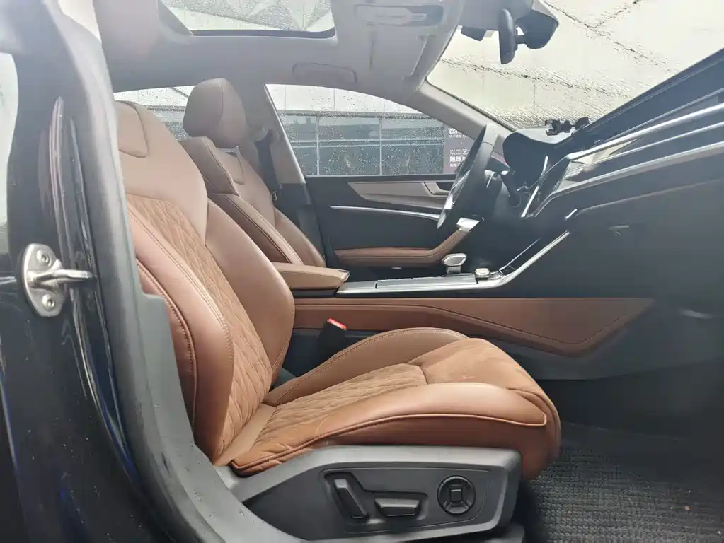 Audi Audi A7L 2024 45 TFSI quattro Luxury Edition 2025 - thumbnail 9