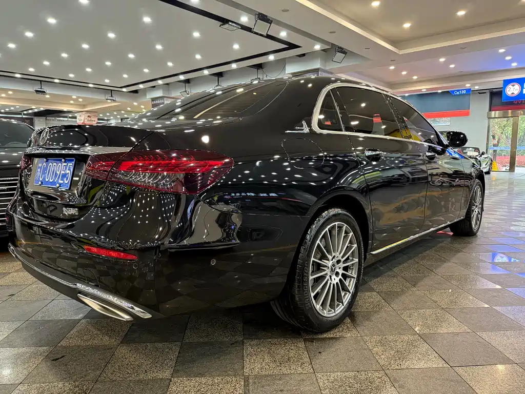 Mercedes-Benz Mercedes-Benz E-Class 2023 Model Year Facelift E 260 L 2023 - thumbnail 12