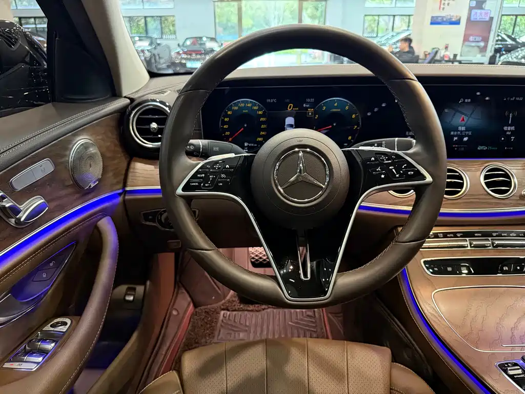 Mercedes-Benz Mercedes-Benz E-Class 2023 Model Year Facelift E 260 L 2023 - thumbnail 19