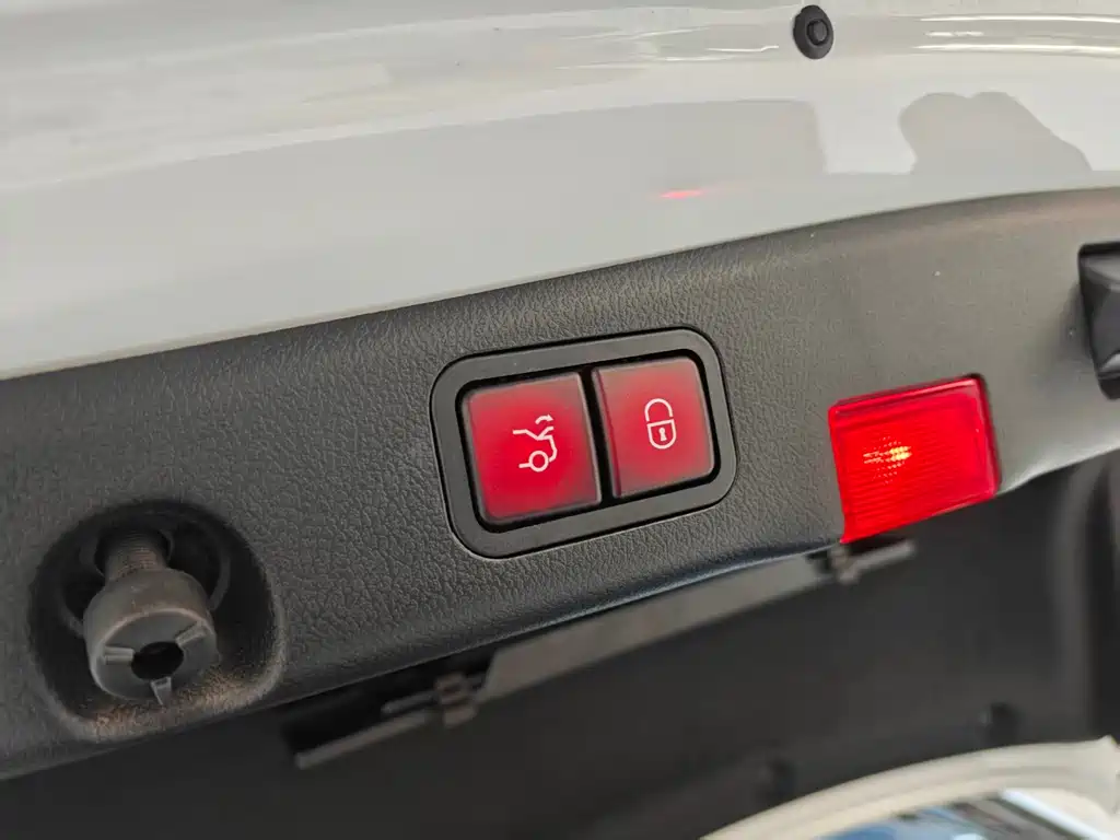 Mercedes-Benz Mercedes-Benz E-Class 2019 E 300 L Fashion Edition 2019 - thumbnail 22