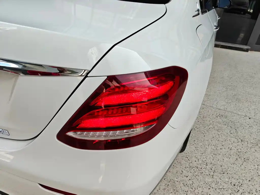 Mercedes-Benz Mercedes-Benz E-Class 2019 E 300 L Fashion Edition 2019 - thumbnail 23