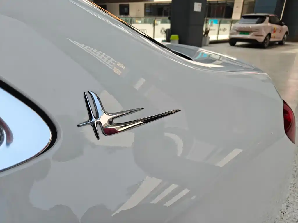 Mercedes-Benz Mercedes-Benz E-Class 2019 E 300 L Fashion Edition 2019 - thumbnail 24