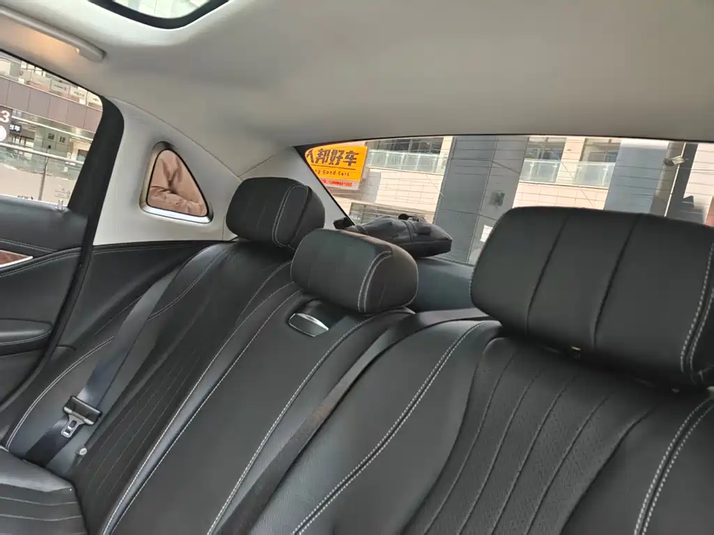 Mercedes-Benz Mercedes-Benz E-Class 2019 E 300 L Fashion Edition 2019 - thumbnail 25