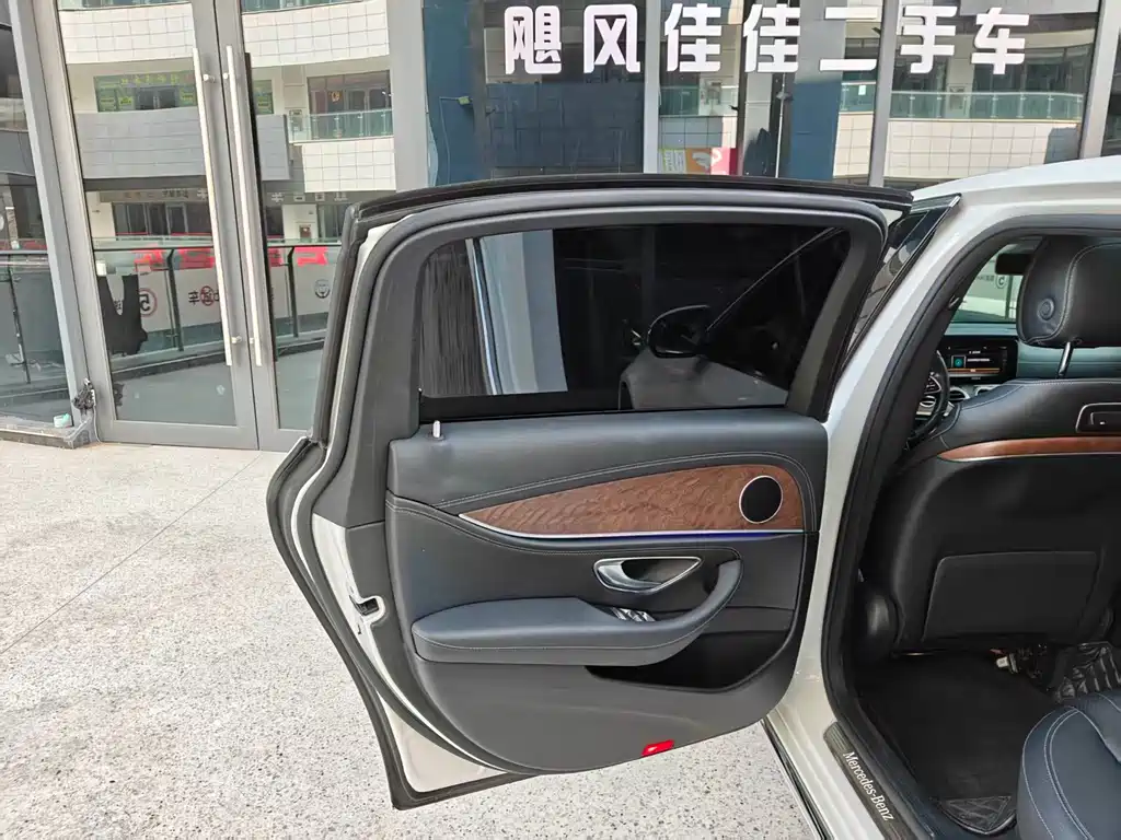 Mercedes-Benz Mercedes-Benz E-Class 2019 E 300 L Fashion Edition 2019 - thumbnail 29