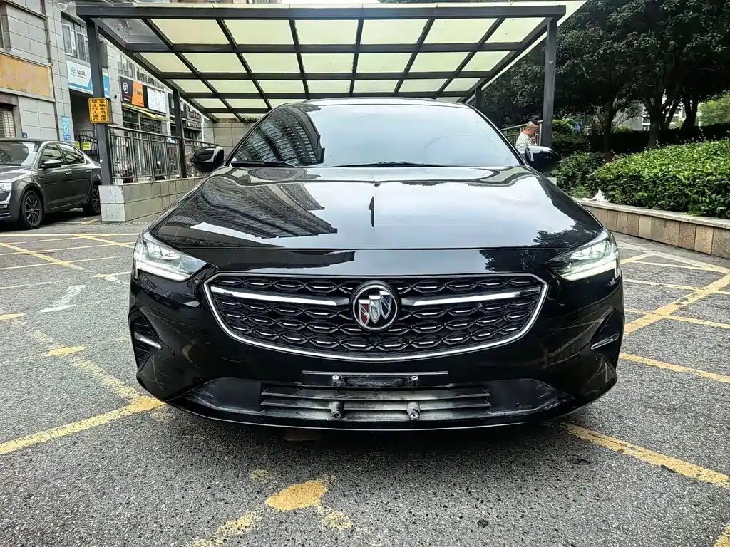 Buick Buick Regal 2020 552T Essence Edition 2021 - thumbnail 2