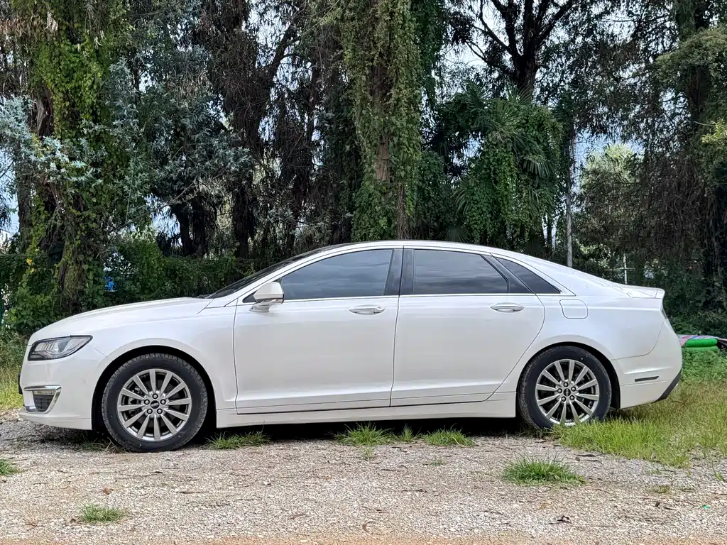 Lincoln Lincoln MKZ 2019 2.0T Select Edition VI 2019 - thumbnail 8