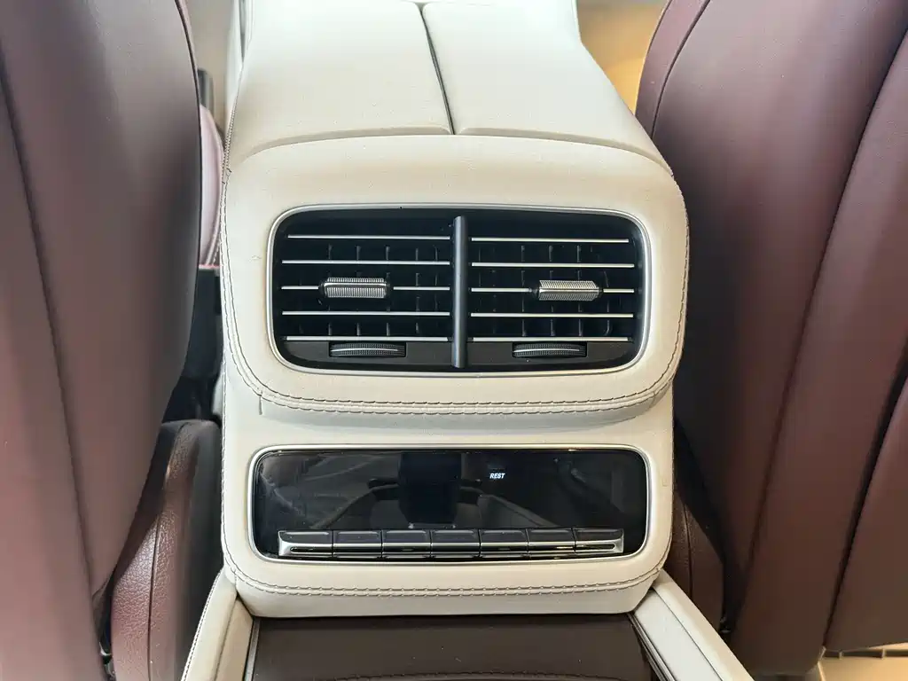 Mercedes-Benz Maybach GLS 2021 GLS 600 4MATIC Lixiang Edition 2022 - thumbnail 13