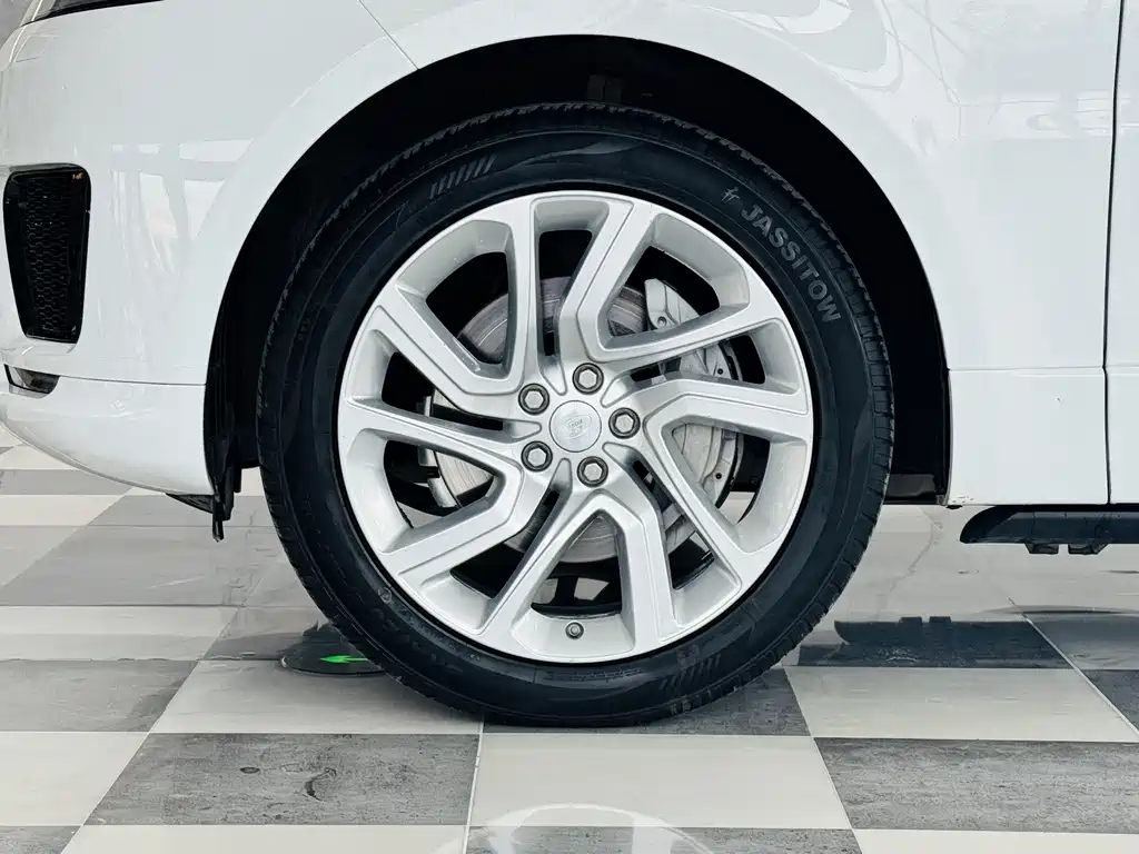 Land Rover Range Rover Sport 2020 3.0 L6 SE 2020 - thumbnail 28