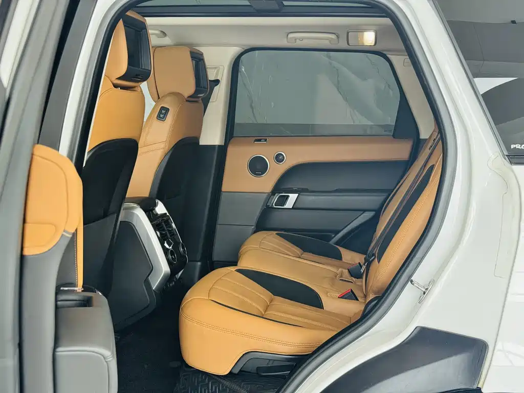 Land Rover Range Rover Sport 2020 3.0 L6 SE 2020 - thumbnail 2