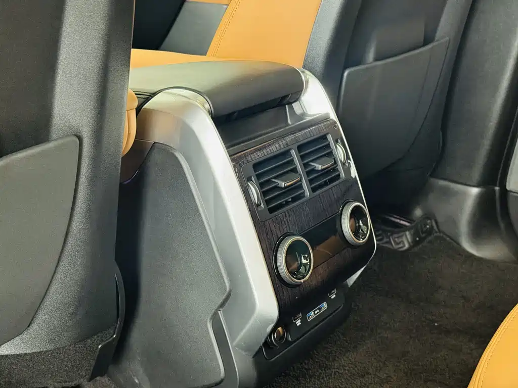 Land Rover Range Rover Sport 2020 3.0 L6 SE 2020 - thumbnail 3