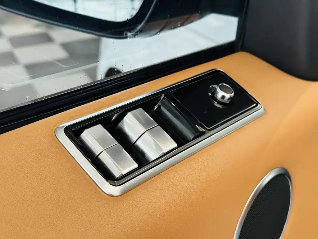 Land Rover Range Rover Sport 2020 3.0 L6 SE 2020 - thumbnail 6