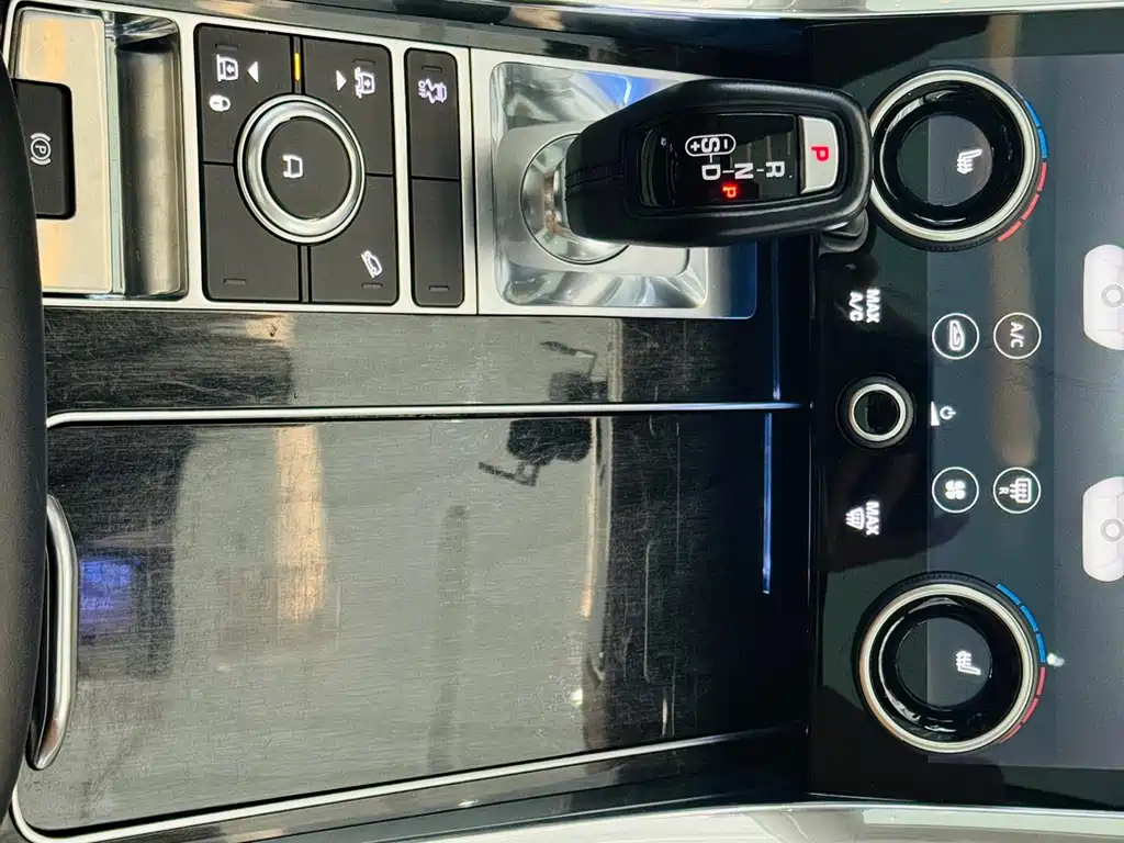 Land Rover Range Rover Sport 2020 3.0 L6 SE 2020 - thumbnail 11