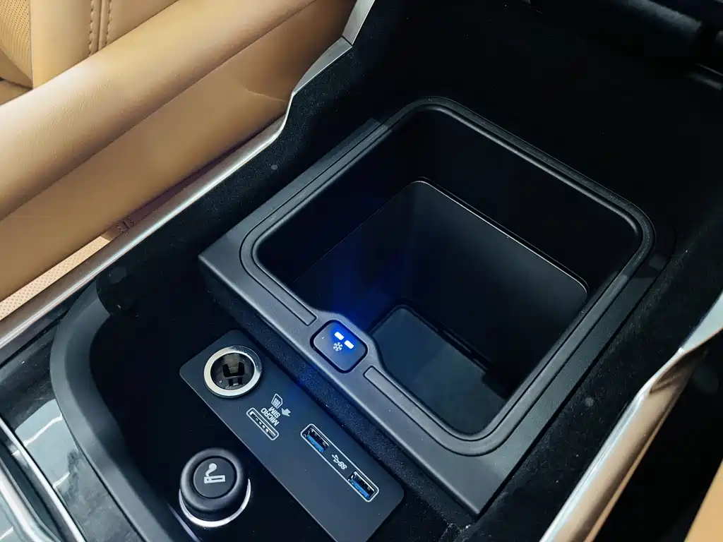 Land Rover Range Rover Sport 2020 3.0 L6 SE 2020 - thumbnail 17