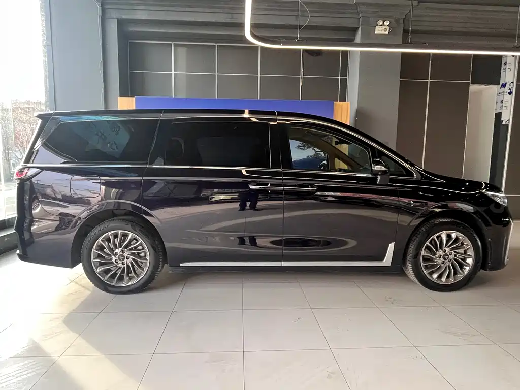 Lantu Automobile Lantu Dreamer 2025 EV AWD Flagship Qiankun Edition 2024 - thumbnail 3