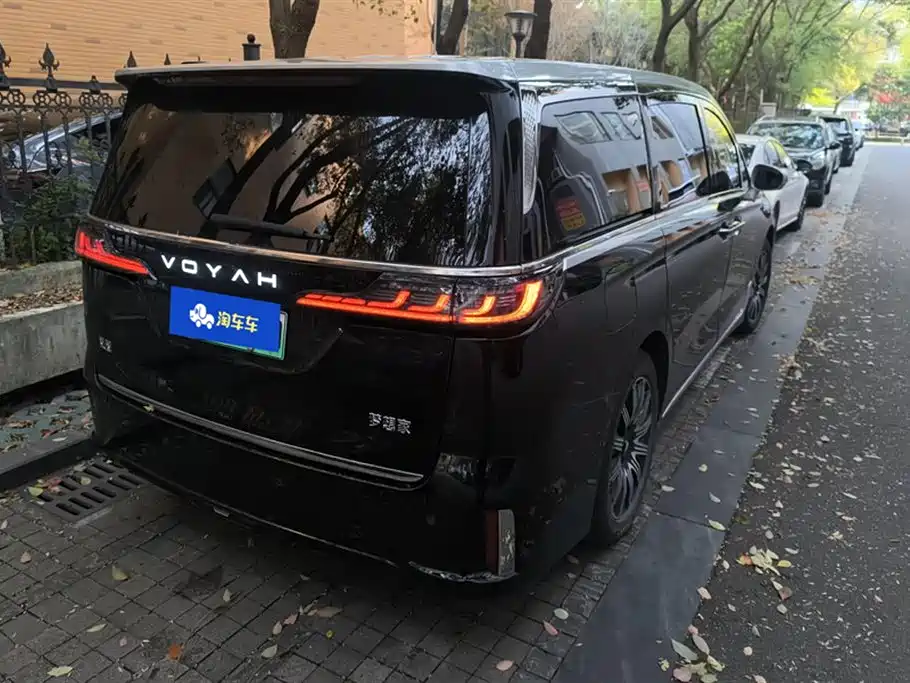 Lantu Automobile Lantu Dreamer 2025 EV AWD Premium Kunpeng Edition 2025 - thumbnail 3