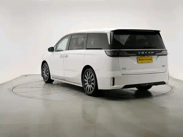 Lantu Automobile Lantu Dreamer 2025 EV AWD Flagship Kunpeng Edition 2024 - thumbnail 3