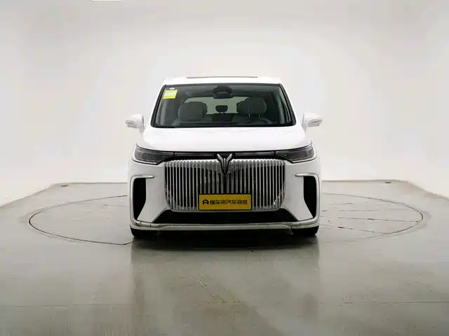 Lantu Automobile Lantu Dreamer 2025 EV AWD Flagship Kunpeng Edition 2024 - thumbnail 6