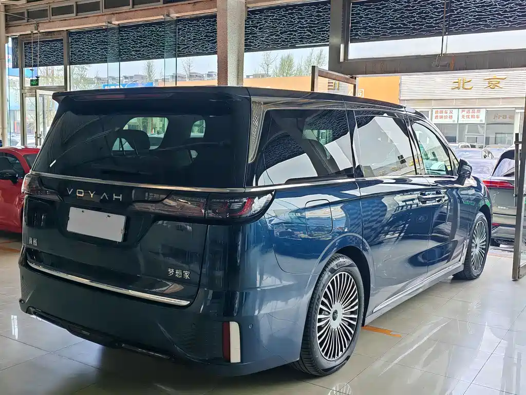 Lantu Automobile Lantu Dreamer 2025 EV AWD Flagship Kunpeng Edition 2025 - thumbnail 4