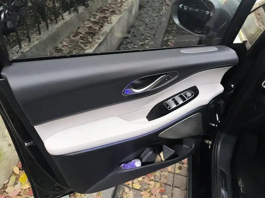 Lantu Automobile Lantu Dreamer 2025 EV AWD Premium Kunpeng Edition 2025 - thumbnail 7