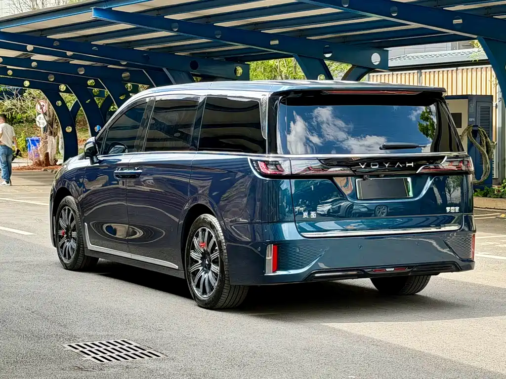 Lantu Automobile Lantu Dreamer 2025 EV AWD Premium Kunpeng Edition 2025 - thumbnail 6