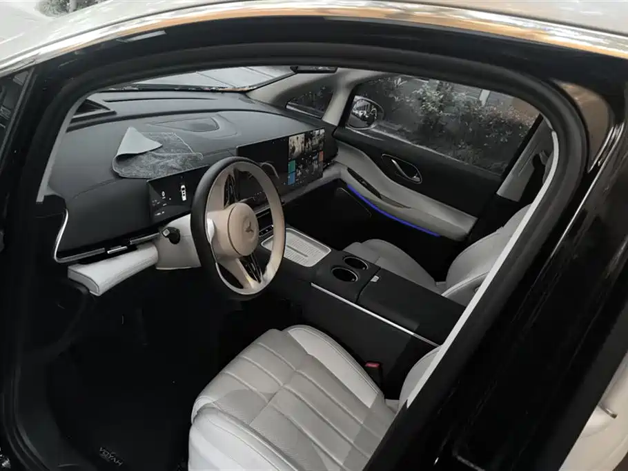 Lantu Automobile Lantu Dreamer 2025 EV AWD Premium Kunpeng Edition 2025 - thumbnail 9