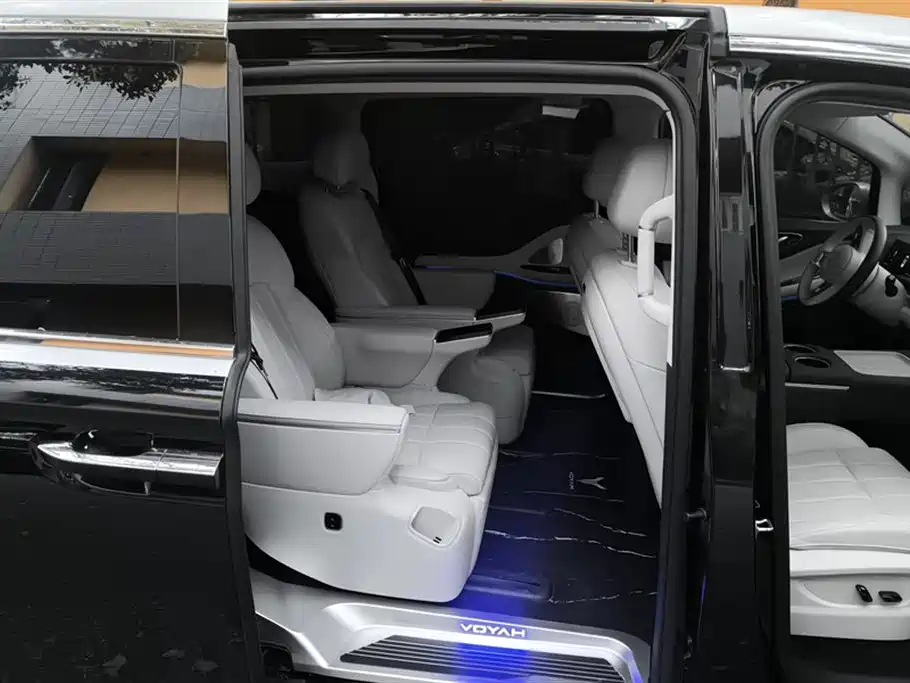 Lantu Automobile Lantu Dreamer 2025 EV AWD Premium Kunpeng Edition 2025 - thumbnail 11