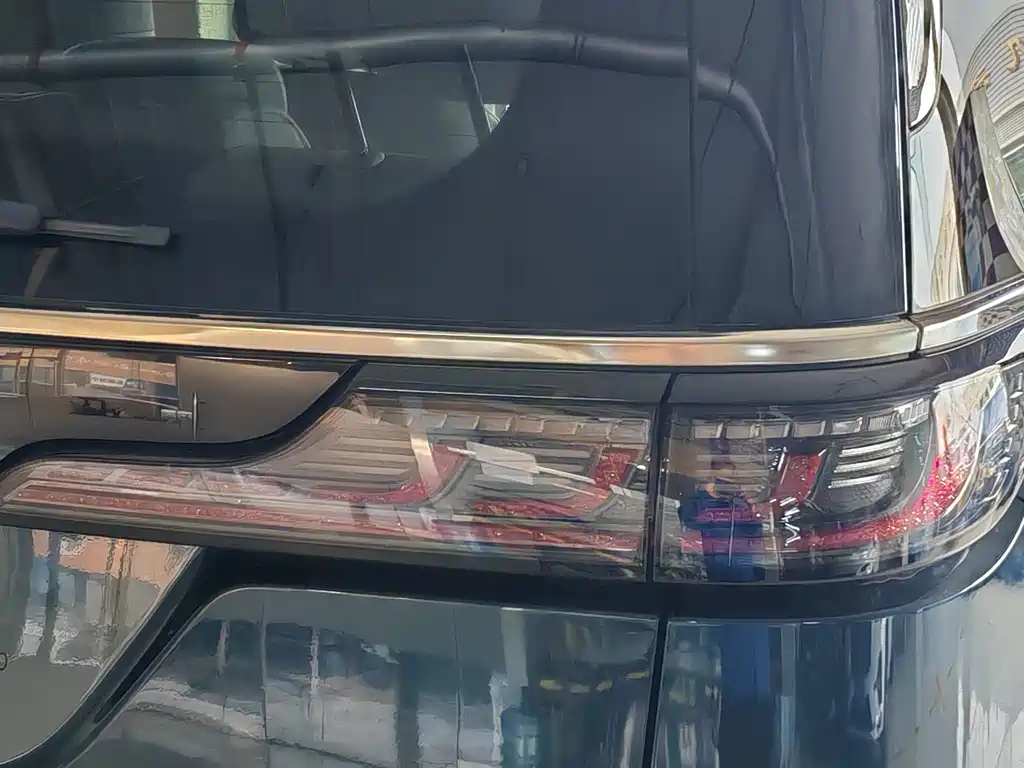 Lantu Automobile Lantu Dreamer 2025 EV AWD Flagship Kunpeng Edition 2025 - thumbnail 9