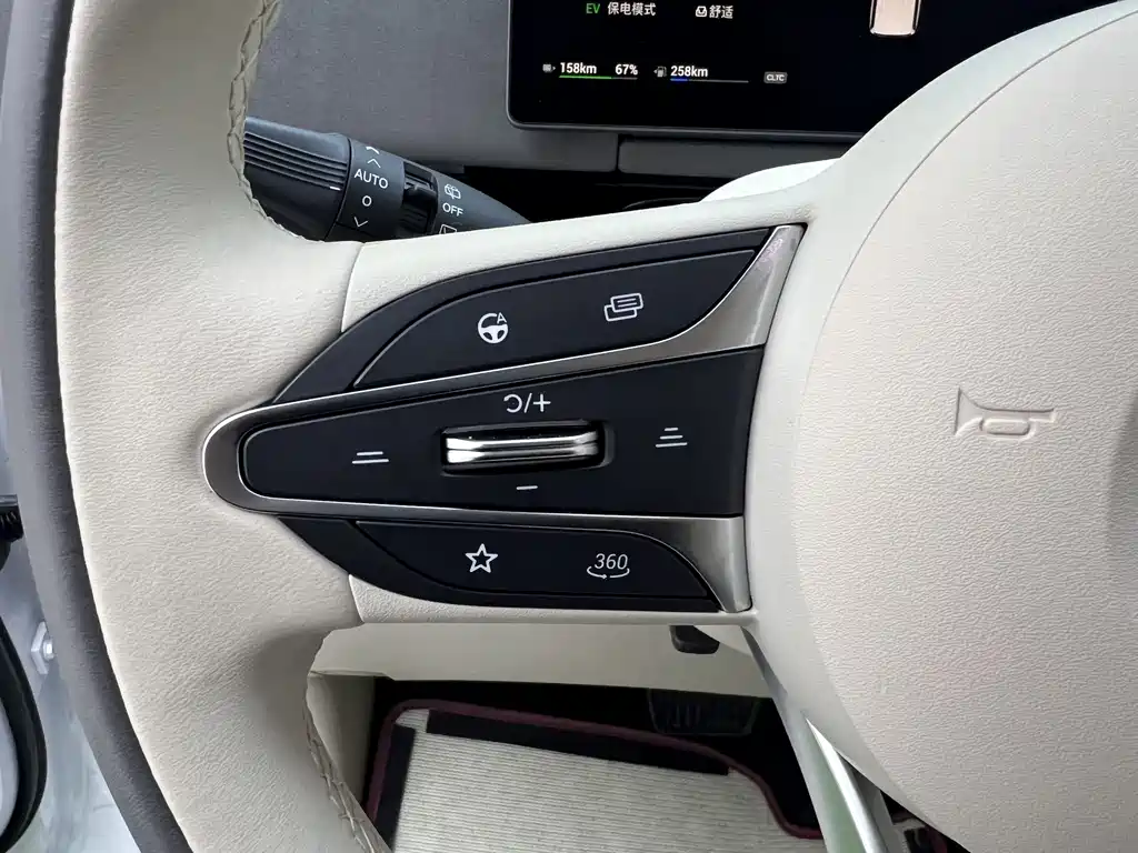 Lantu Automobile Lantu Dreamer 2025 EV AWD Flagship Kunpeng Edition 2024 - thumbnail 12