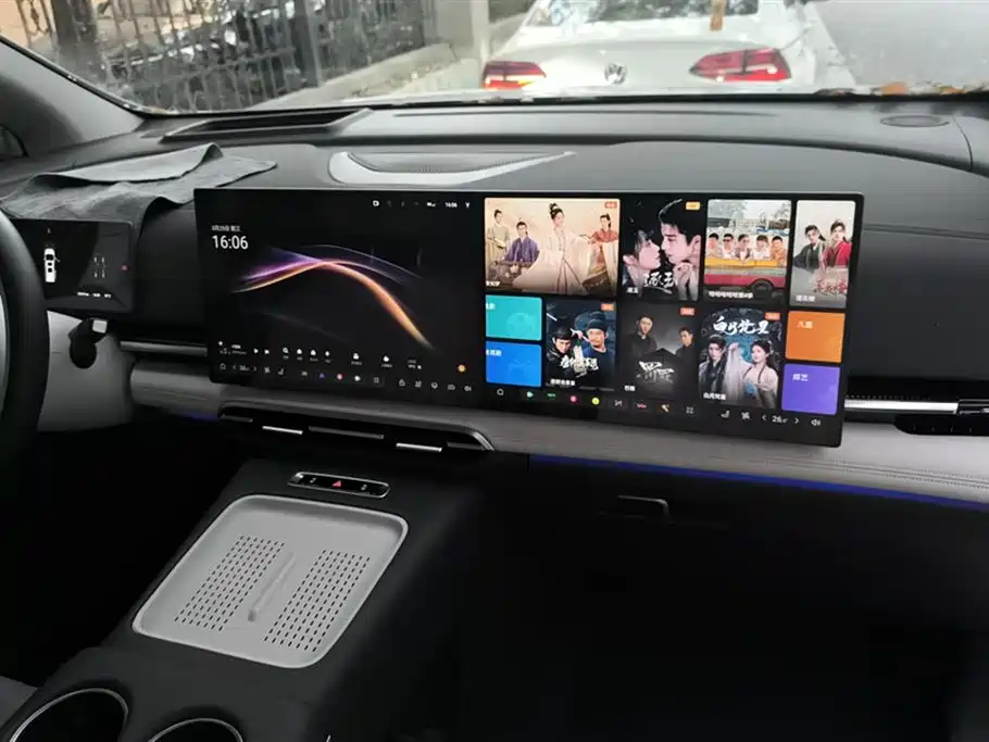 Lantu Automobile Lantu Dreamer 2025 EV AWD Premium Kunpeng Edition 2025 - thumbnail 13