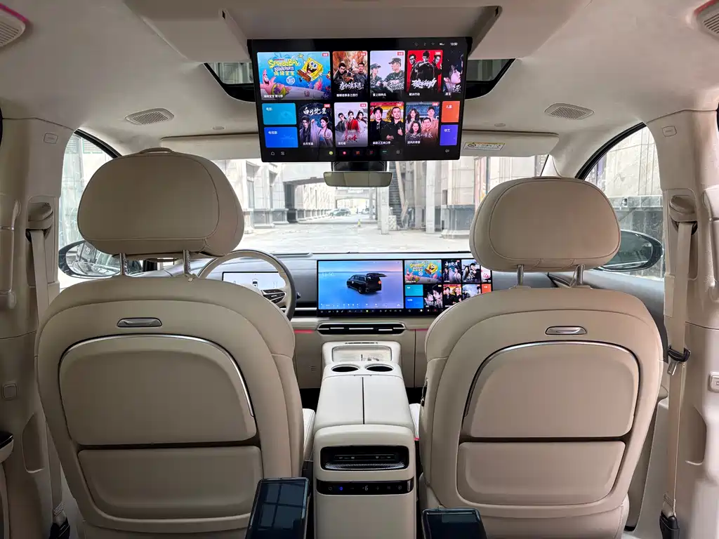 Lantu Automobile Lantu Dreamer 2025 EV AWD Flagship Kunpeng Edition 2024 - thumbnail 15