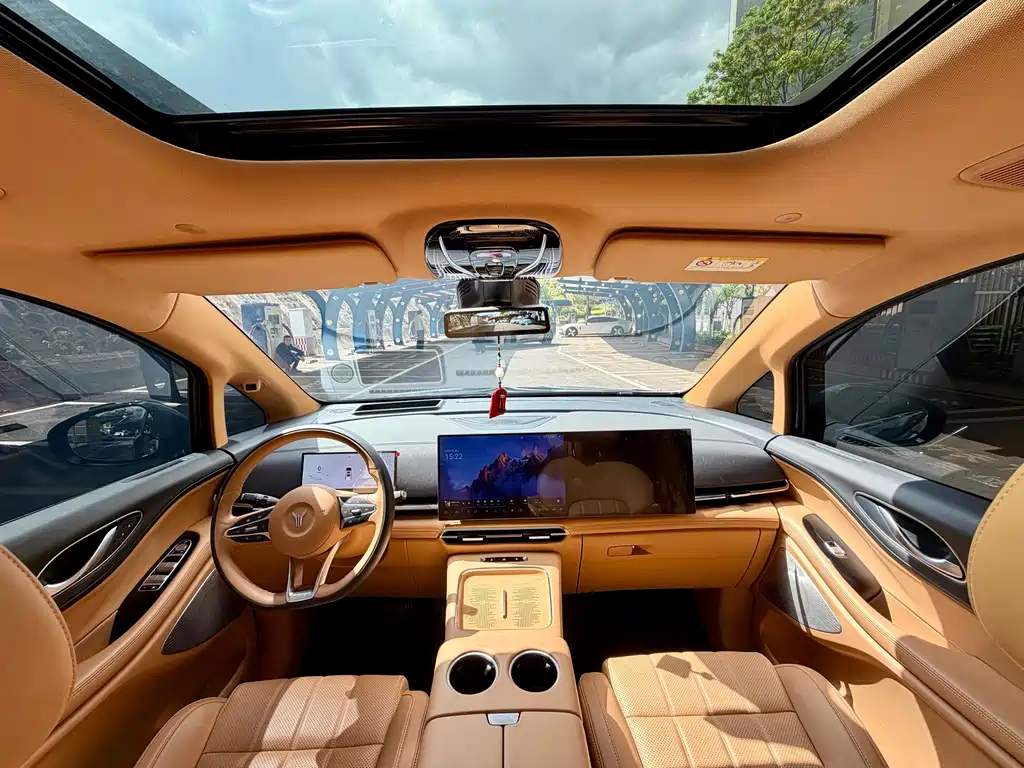 Lantu Automobile Lantu Dreamer 2025 EV AWD Premium Kunpeng Edition 2025 - thumbnail 11