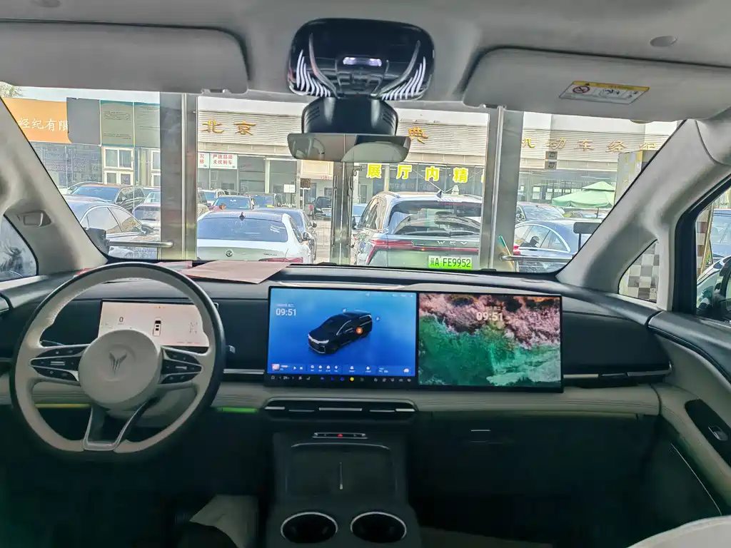 Lantu Automobile Lantu Dreamer 2025 EV AWD Flagship Kunpeng Edition 2025 - thumbnail 13