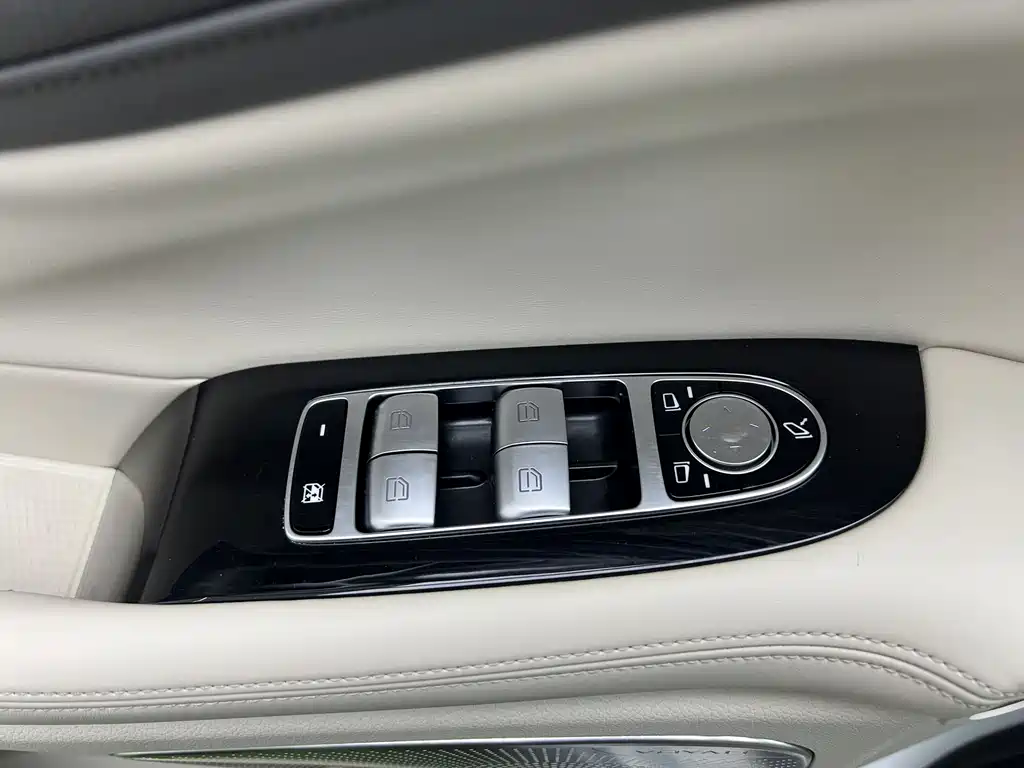 Lantu Automobile Lantu Dreamer 2025 EV AWD Flagship Kunpeng Edition 2024 - thumbnail 16