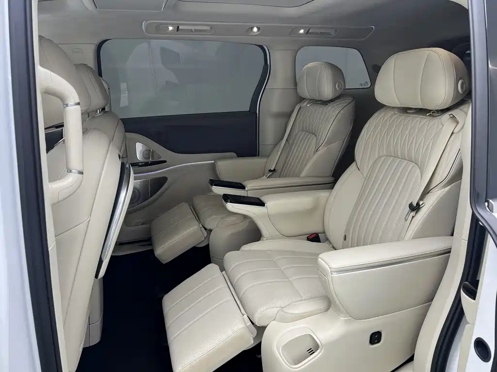 Lantu Automobile Lantu Dreamer 2025 EV AWD Flagship Kunpeng Edition 2024 - thumbnail 17
