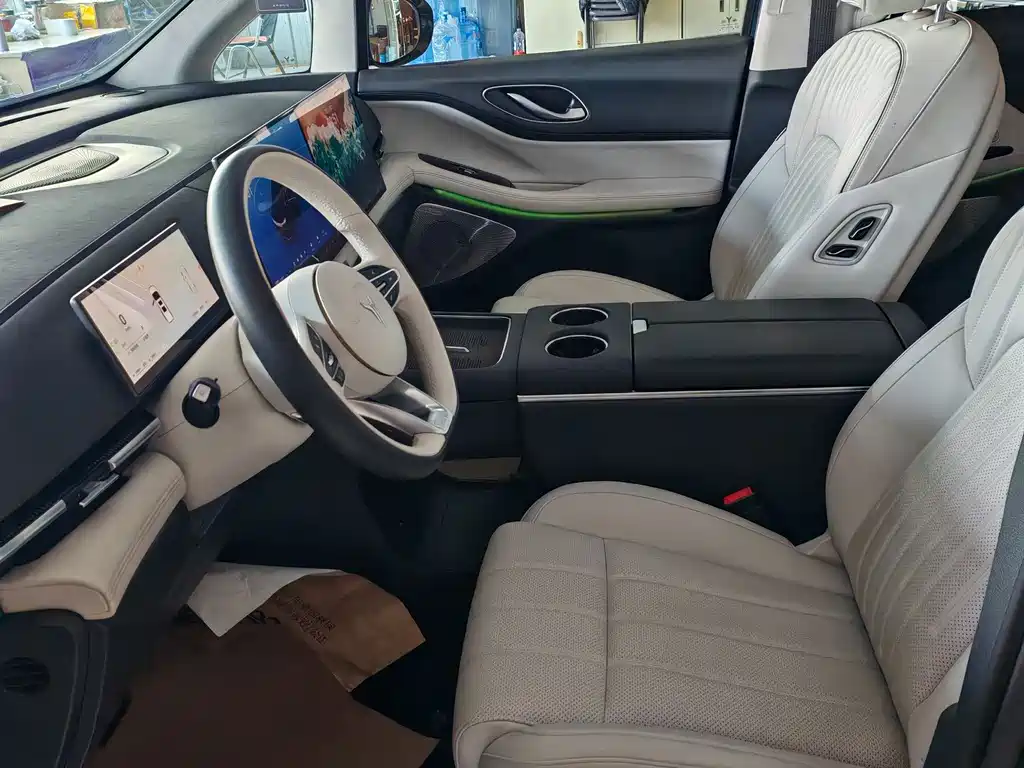 Lantu Automobile Lantu Dreamer 2025 EV AWD Flagship Kunpeng Edition 2025 - thumbnail 15