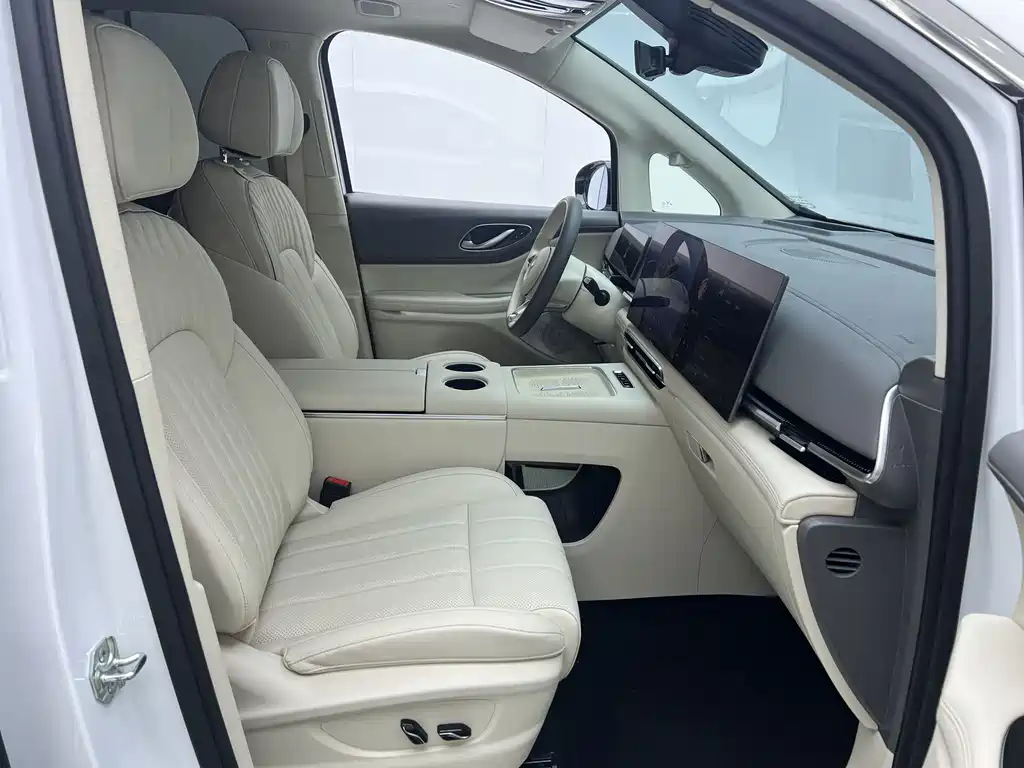 Lantu Automobile Lantu Dreamer 2025 EV AWD Flagship Kunpeng Edition 2024 - thumbnail 18