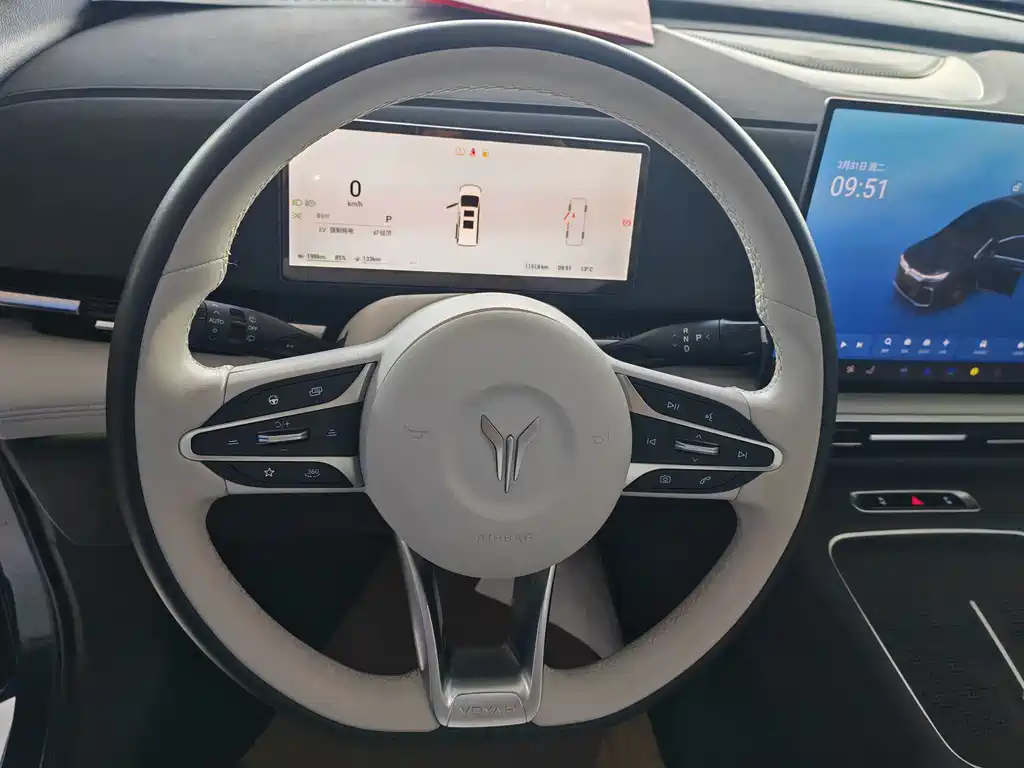 Lantu Automobile Lantu Dreamer 2025 EV AWD Flagship Kunpeng Edition 2025 - thumbnail 16