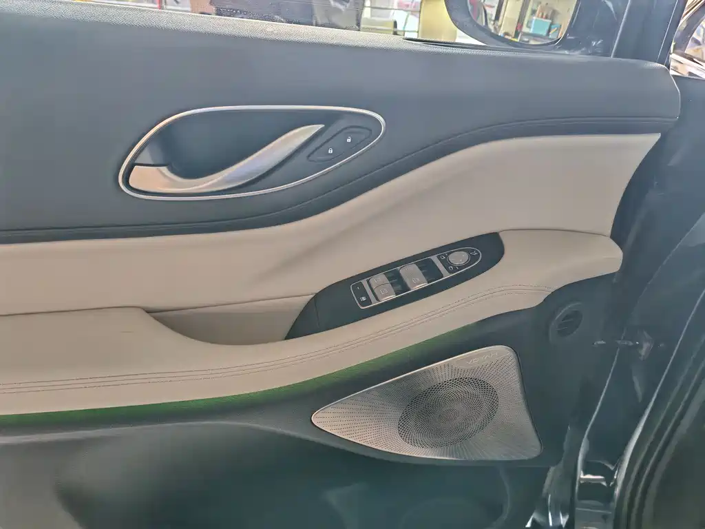 Lantu Automobile Lantu Dreamer 2025 EV AWD Flagship Kunpeng Edition 2025 - thumbnail 19