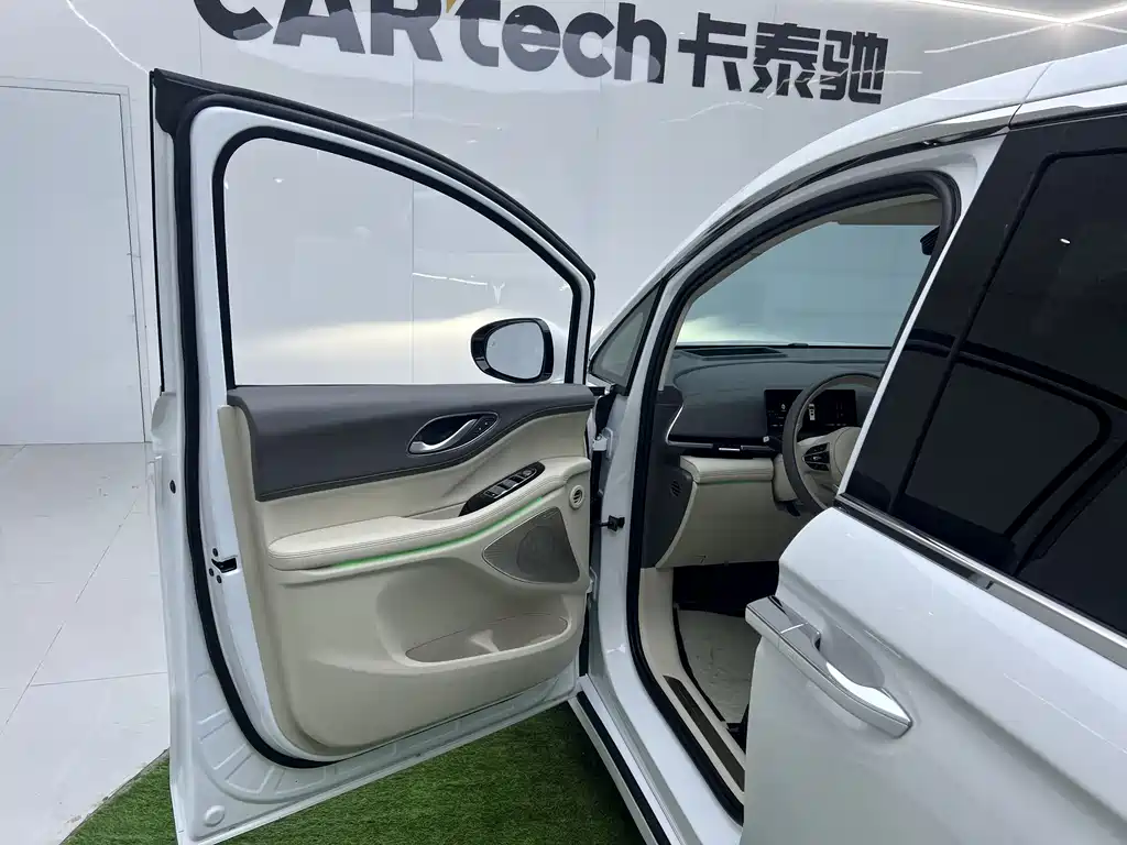 Lantu Automobile Lantu Dreamer 2025 EV AWD Flagship Kunpeng Edition 2024 - thumbnail 23