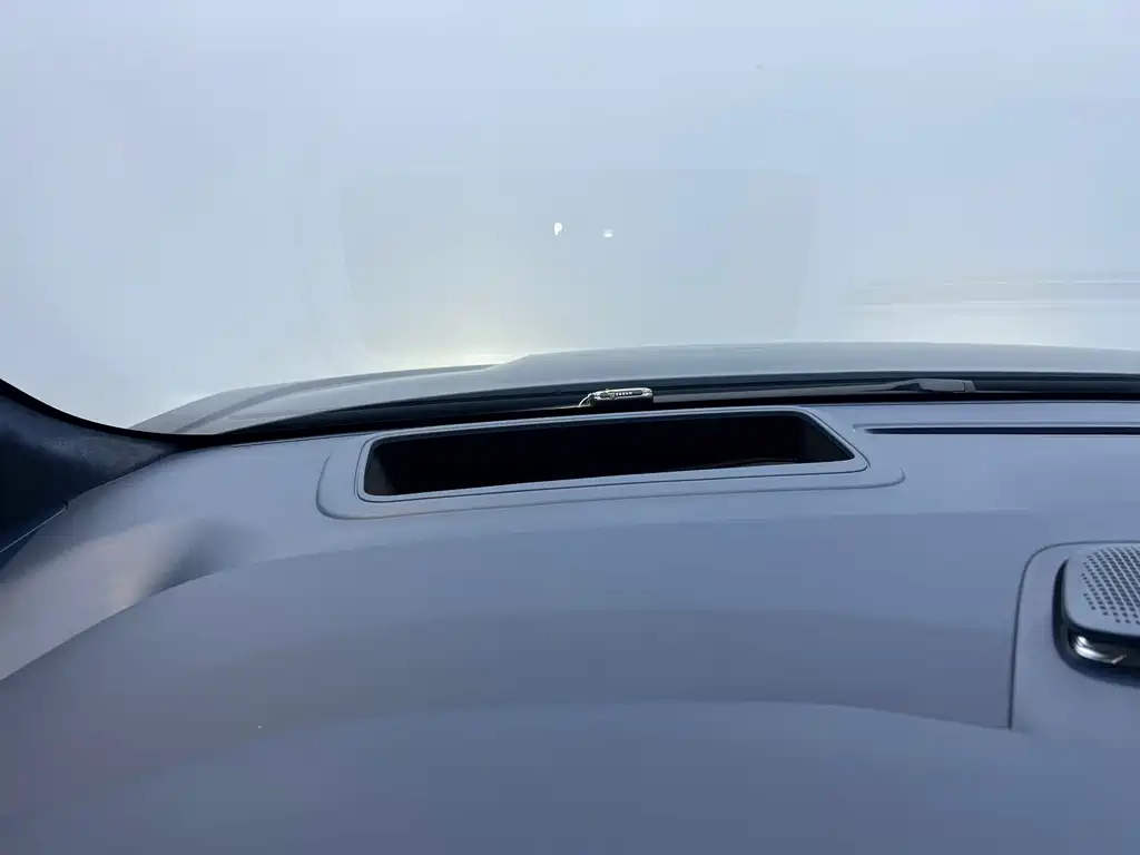 Zeekr Zeekr 009 2024 7 Seat Aisle Version AWD 108kWh 2024 - thumbnail 11