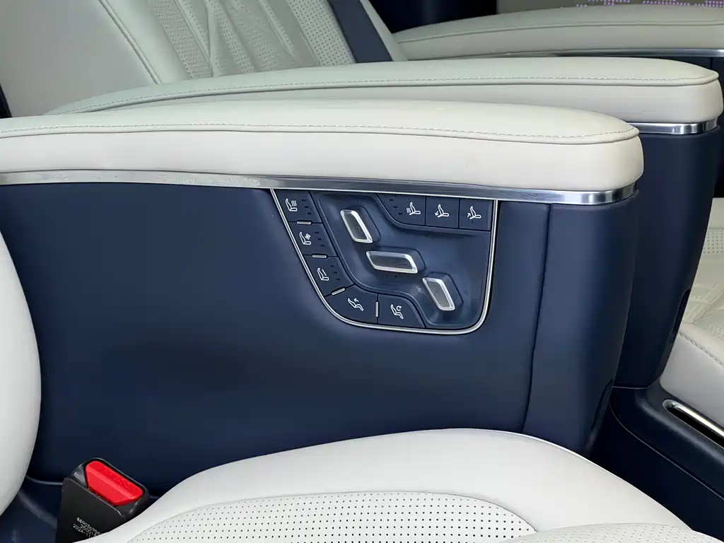 Zeekr Zeekr 009 2024 7 Seat Aisle Version AWD 108kWh 2024 - thumbnail 19
