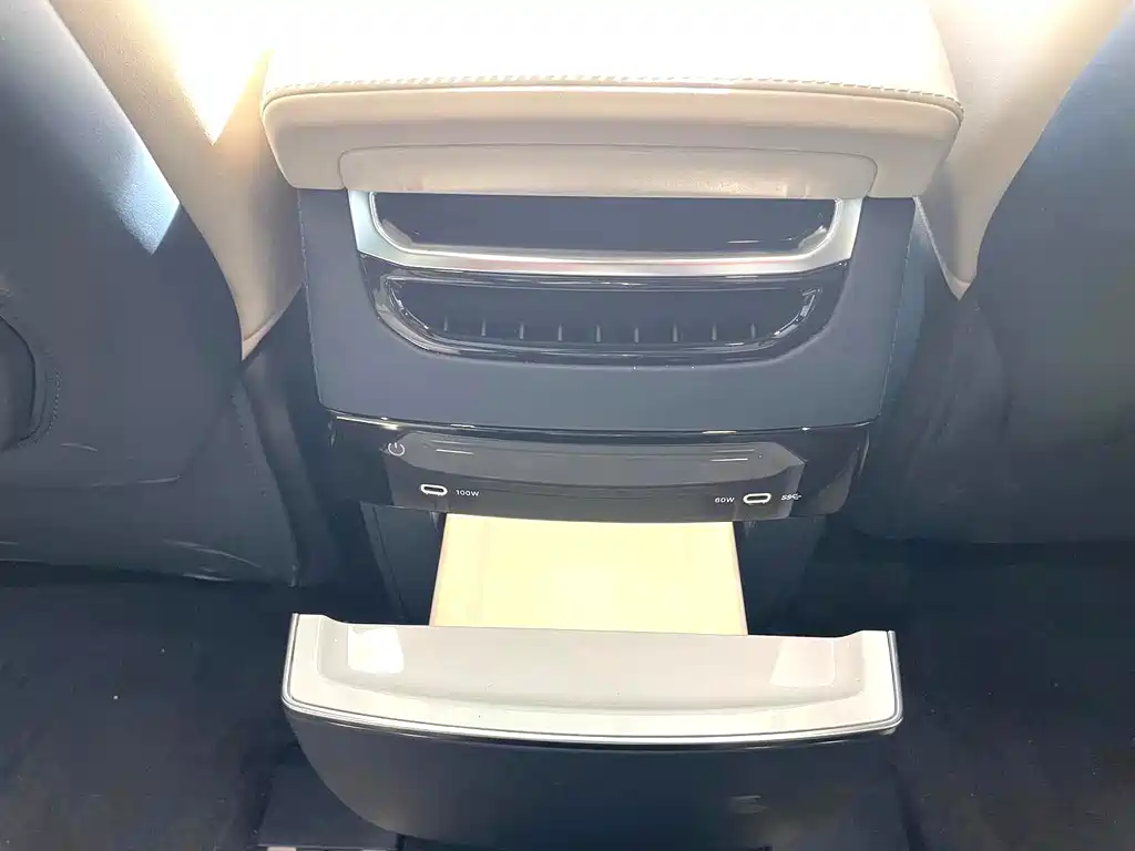 Zeekr Zeekr 009 2024 7-seat Aisle Version 108kWh 2024 - thumbnail 16