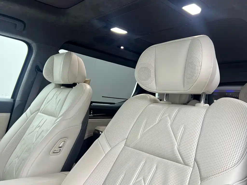 Zeekr Zeekr 009 2024 6-Seat Executive AWD 108kWh 2024 - thumbnail 12
