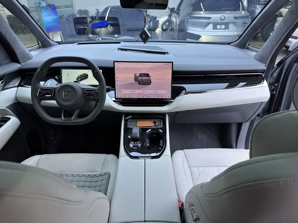 Zeekr Zeekr 009 2024 7 Seat Aisle Version 108kWh 2024 - thumbnail 11