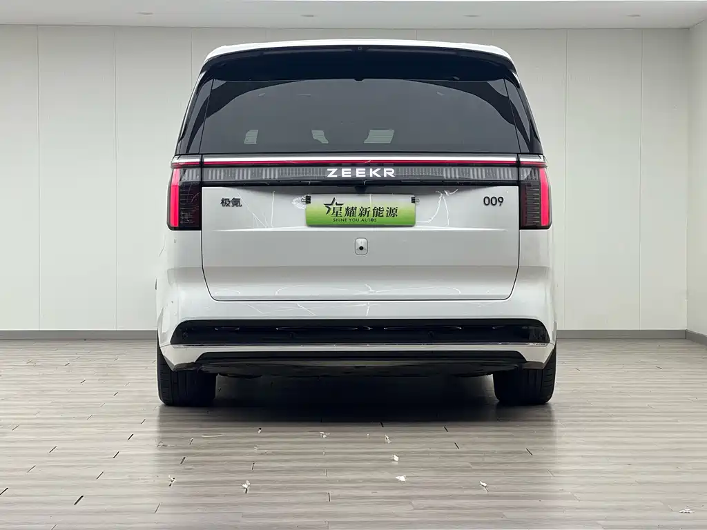 Zeekr Zeekr 009 2024 Six-Seat Executive AWD 108kWh 2024 - thumbnail 14