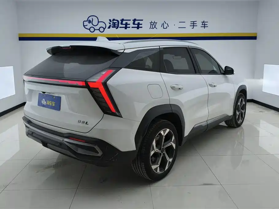Geely Auto Boyue L 2023 1.5TD DCT Premium 2023 - thumbnail 3