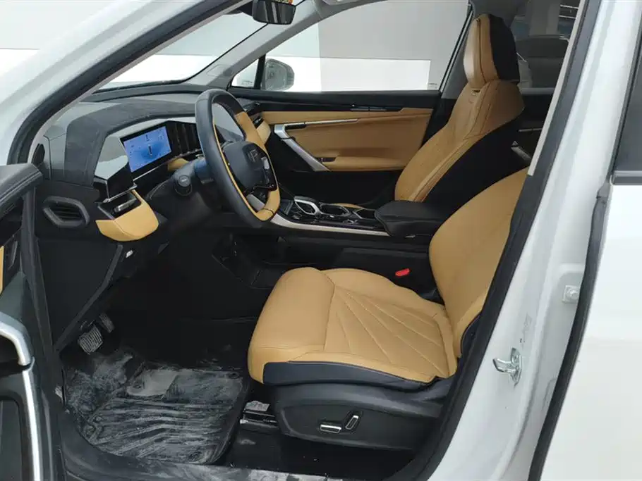 Geely Auto Boyue L 2023 1.5TD DCT Premium 2023 - thumbnail 9