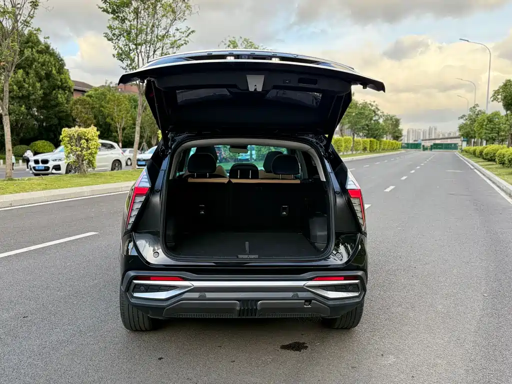 Geely Auto Emgrand L 2023 1.5TD DCT Prestige 2024 - thumbnail 13