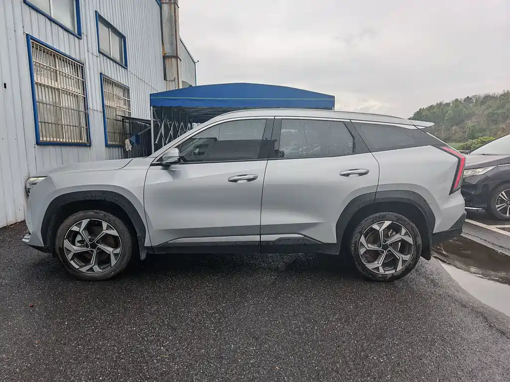Geely Auto Emgrand L 2023 1.5TD DCT Prestige 2023 - thumbnail 3